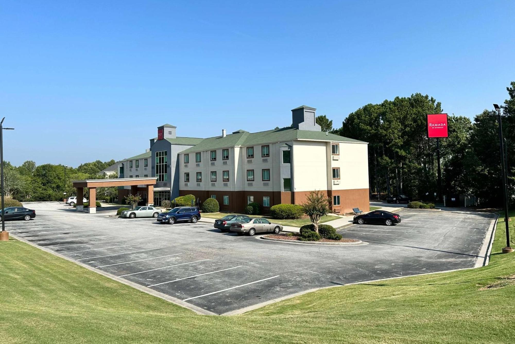 Hotel Ramada By Wyndham Lithia Springs Atlanta Esterno foto