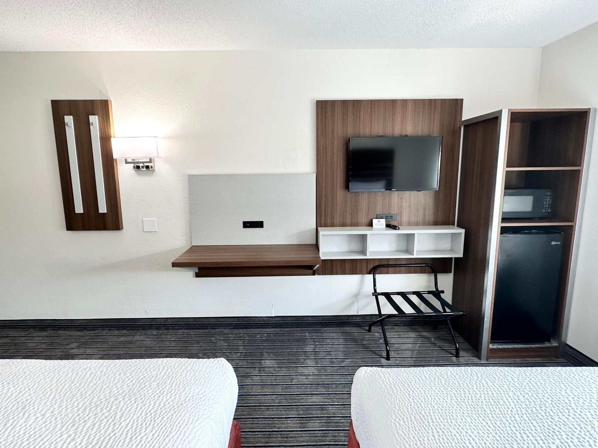 Hotel Ramada By Wyndham Lithia Springs Atlanta Esterno foto